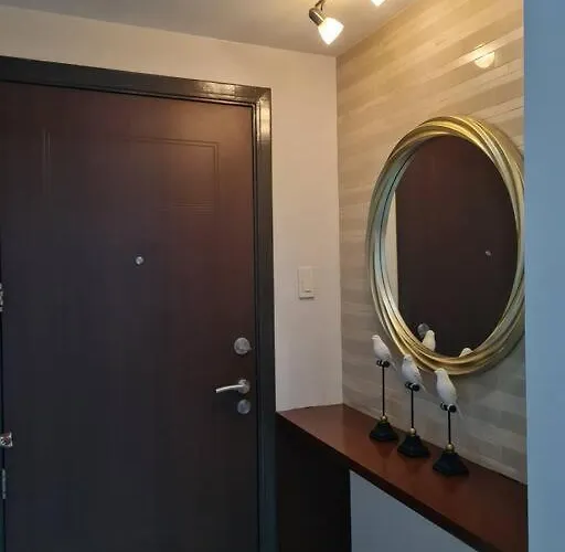 Big 2br Near Burgos Circle, Highstreet, St Lukes - B Parklane T1 *