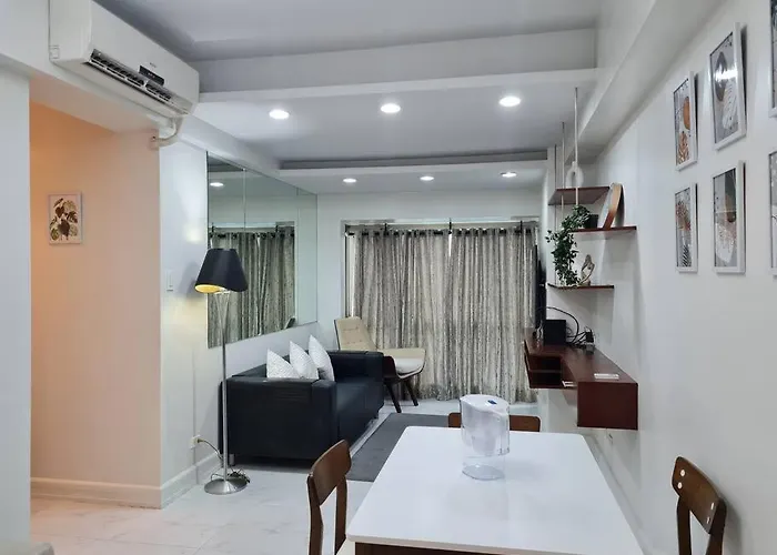 Big 2br Near Burgos Circle, Highstreet, St Lukes - B Parklane T1 * Manila