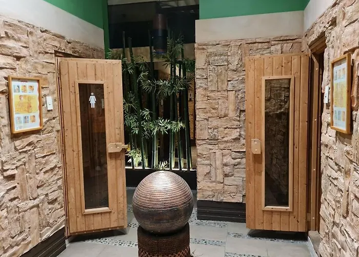 Apartment Big 2br Near Burgos Circle, Highstreet, St Lukes - B Parklane T1